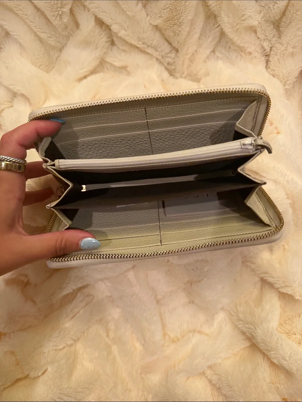 Gucci Cream Leather Zip Wallet with Tassel